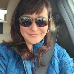 Meet your Posher, Carol